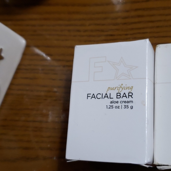 Purifying bath facial bar - Picture 3 of 4